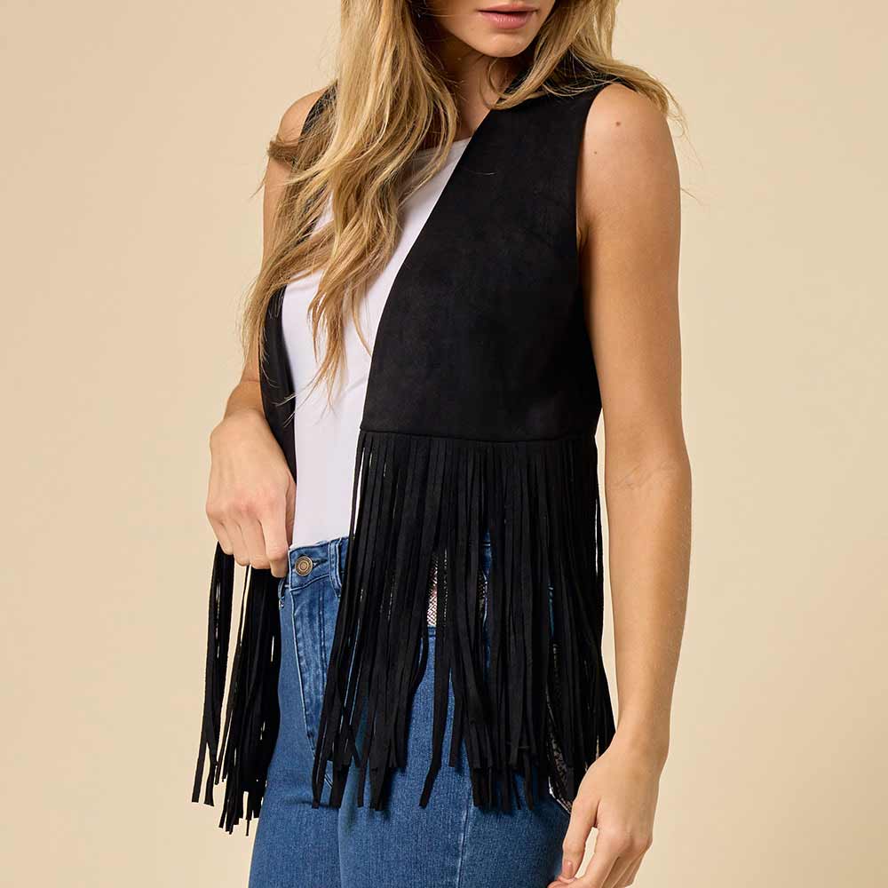 Saints & Hearts Women's Fringe Suede Cropped Vest - Image 3