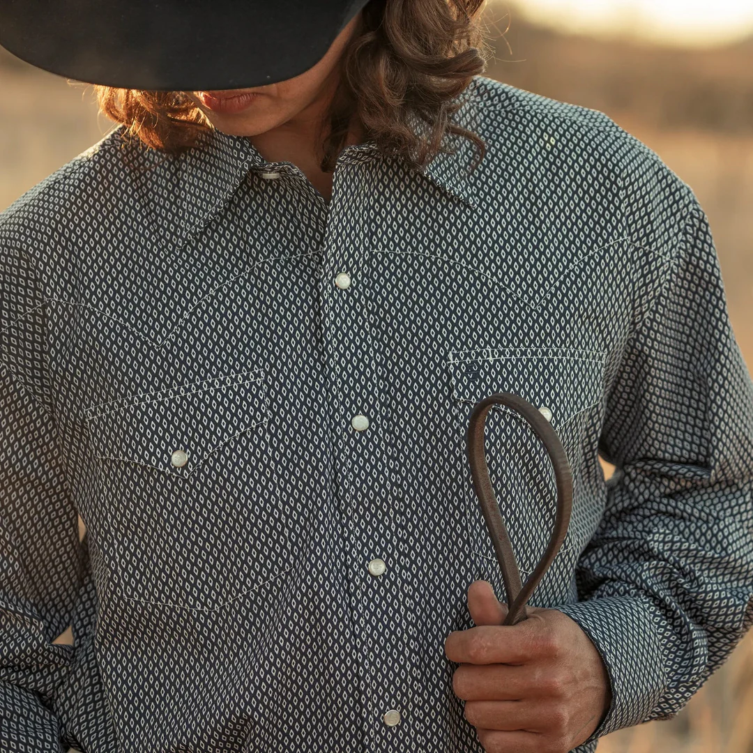Stetson Men's Diamond Print Long Sleeve Snap Shirt - Image 5