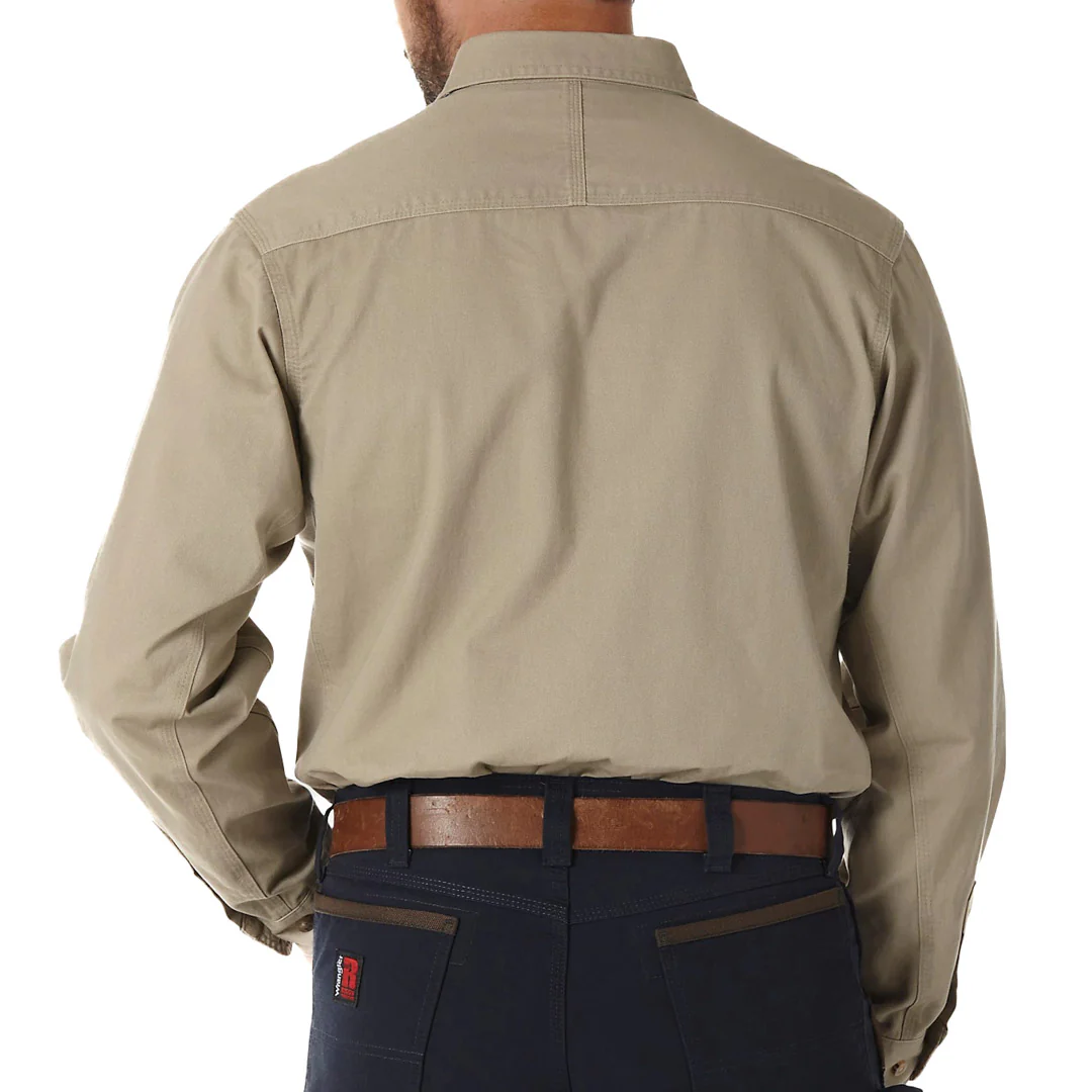 Wrangler RIGGS Men's Solid Twill Long Sleeve Button-Down Shirt - Image 5